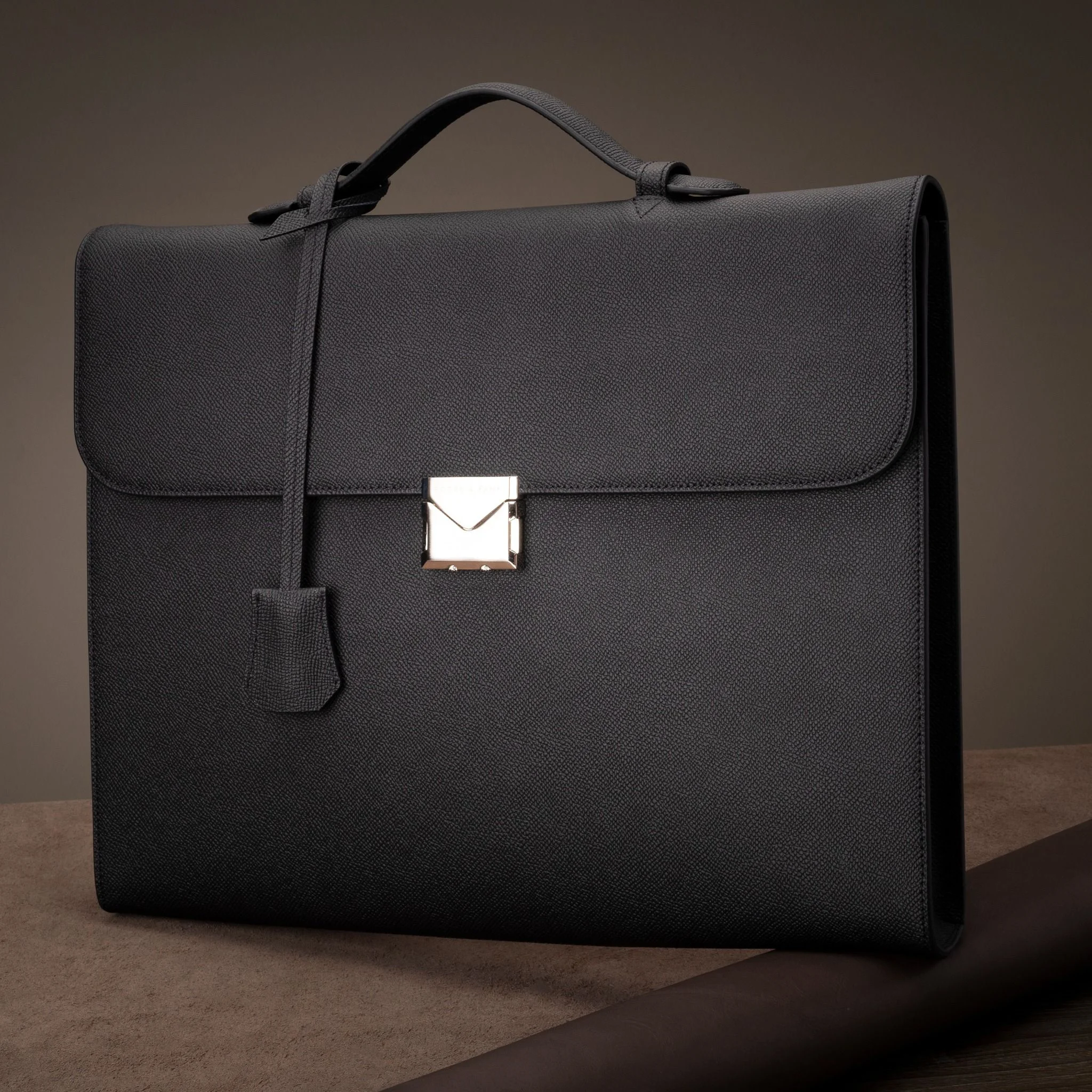 capture_one_catalog0545_f36d1b44c8434e34a2d6f7685d176f62_master Cặp xách nam BST Ussé CL020