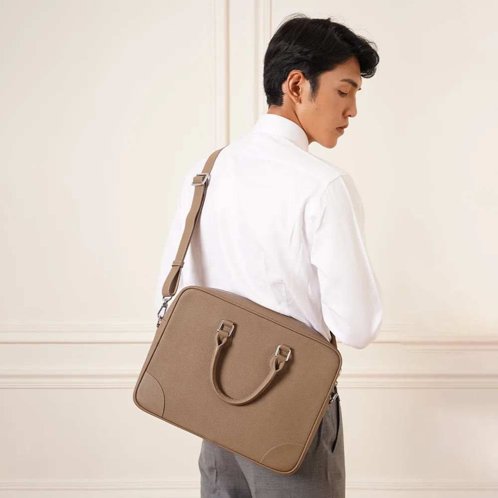 cl040_20d13b67ded24074a3676ad85bc7562d_master Túi xách nam BST Ussé CL040