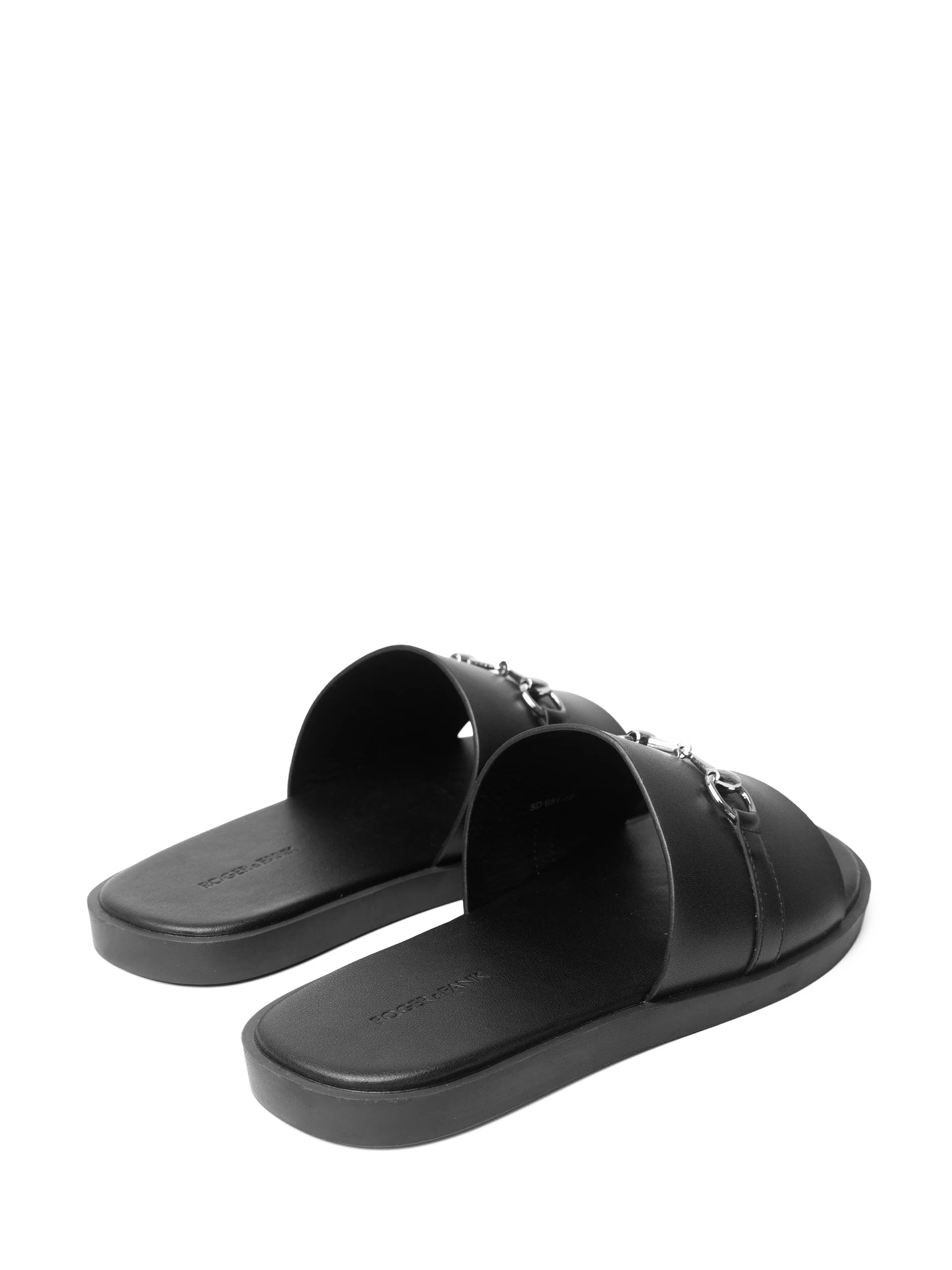 vuong_2_065b3da9892c449dbd32048aa8e3fefe_master Dép da nam quai ngang R&F SD051