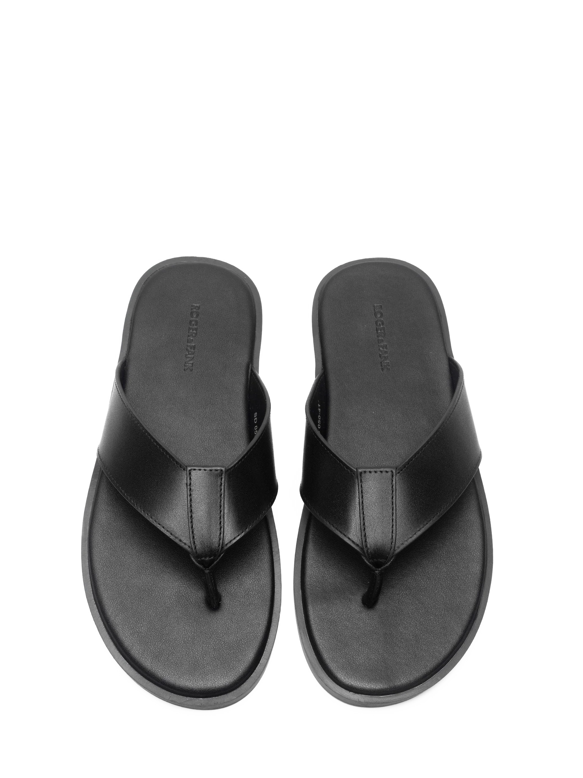 vuong_3_9f2be21403624452b500f403a7332c33_master Dép da nam quai ngang R&F SD050